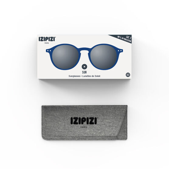 Navy blue round sunglasses